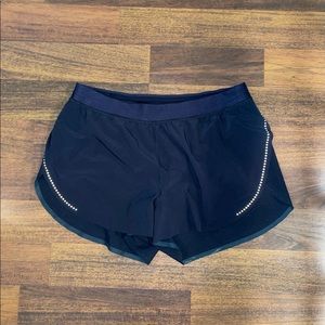Lululemon Find Your Pace Short